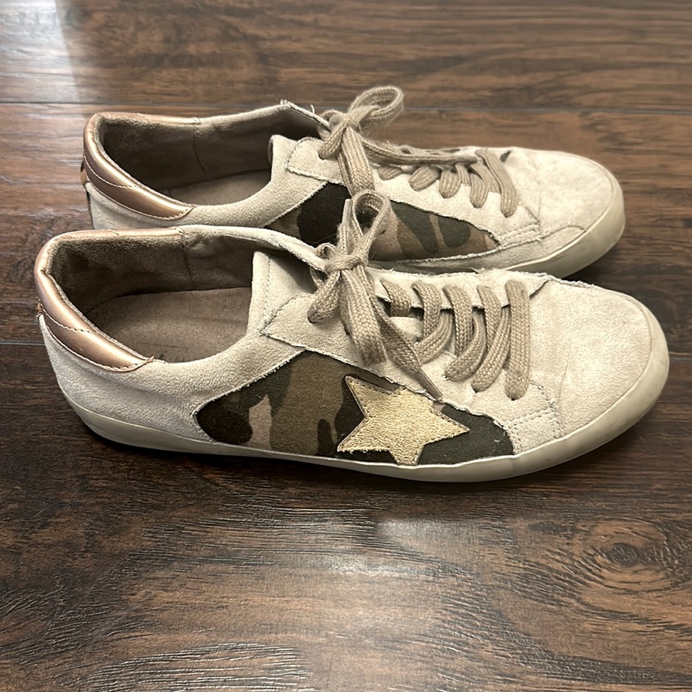 Shu Shop Tan/Camo Sneakers